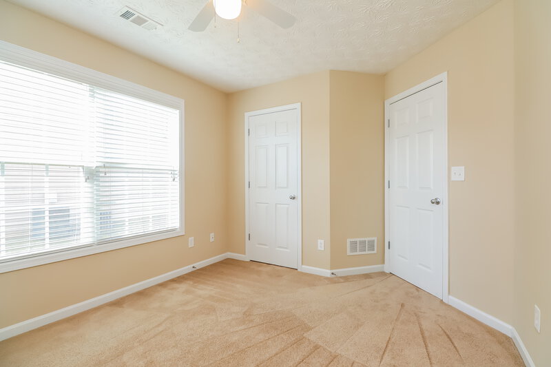 1,815/Mo, 916 Piedmont Dr Locust Grove, GA 30248 Bedroom View 3
