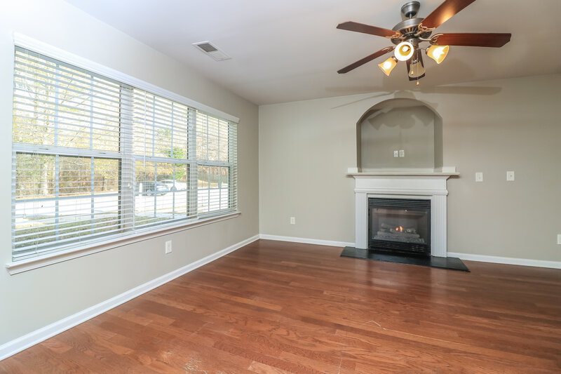 1,715/Mo, 25 Preserve Dr Newnan, GA 30263 Living Room View