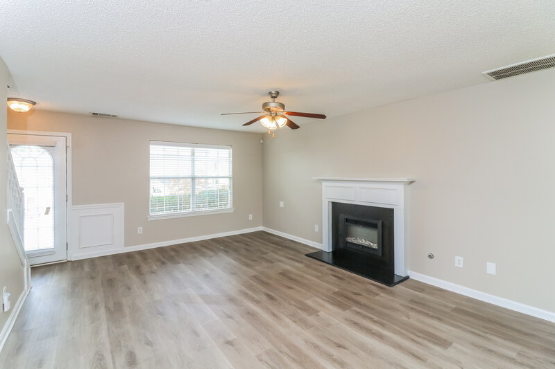 3,460/Mo, 6981 Borowood Ln Douglasville, GA 30134 Living Room View 4