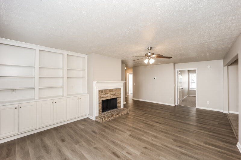 2,620/Mo, 1716 Anniston Dr McDonough, GA 30253 Living Room View 3