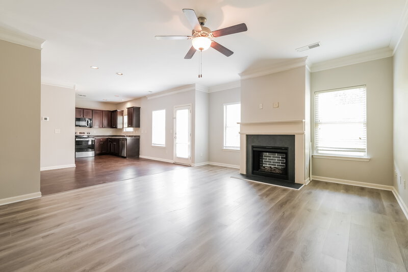 2,175/Mo, 354 Easley Dr Lawrenceville, GA 30045 Living Room View 2