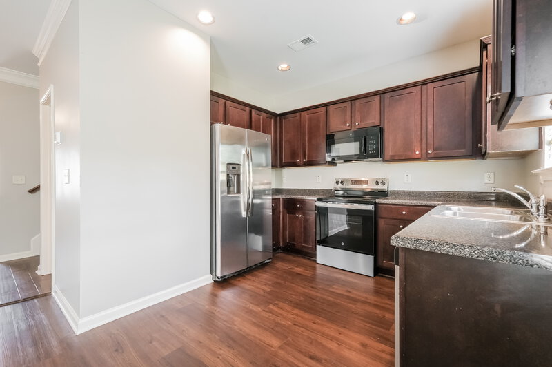 2,175/Mo, 354 Easley Dr Lawrenceville, GA 30045 Kitchen View