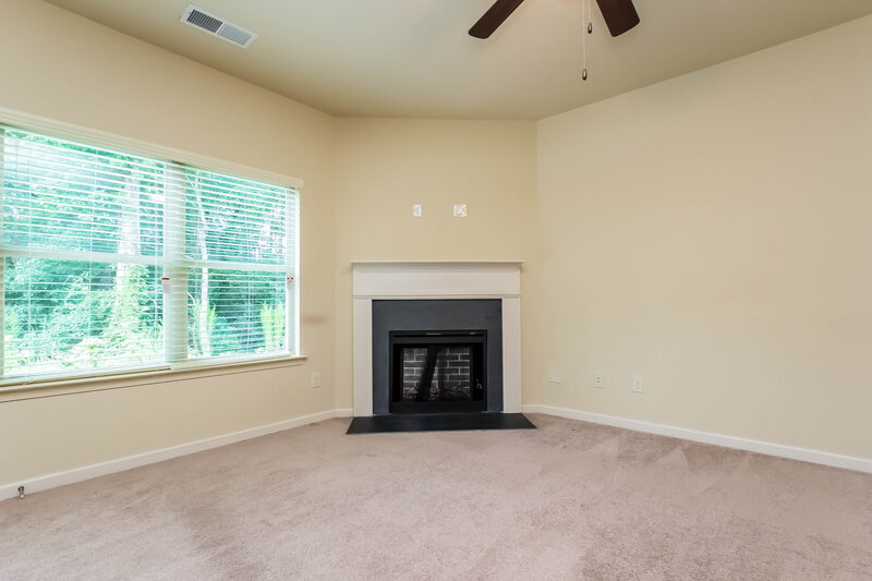 2,290/Mo, 1367 Avington Glen Way Lawrenceville, GA 30045 Living Room View