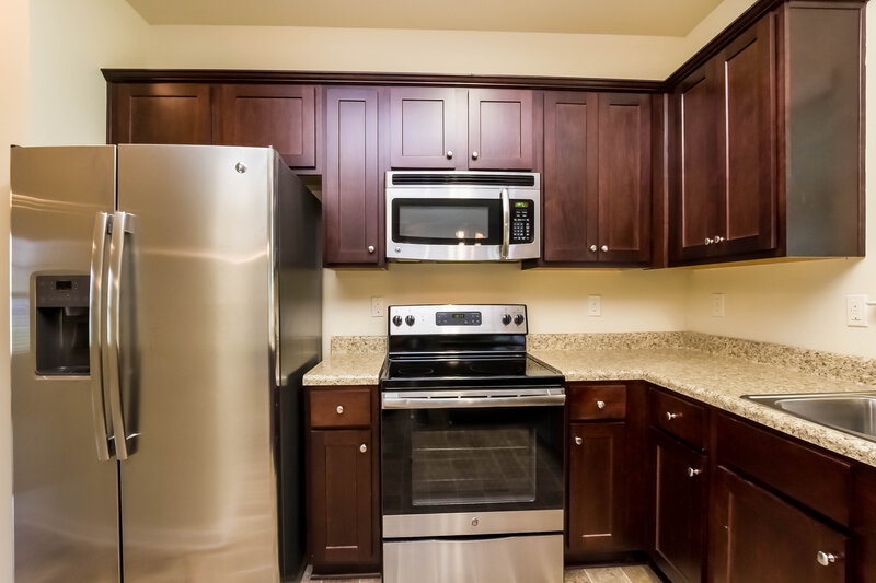 2,290/Mo, 1367 Avington Glen Way Lawrenceville, GA 30045 Kitchen View 2