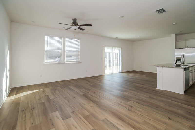 1,825/Mo, 112 Red Maple Way NW Adairsville, GA 30103 Living Room View