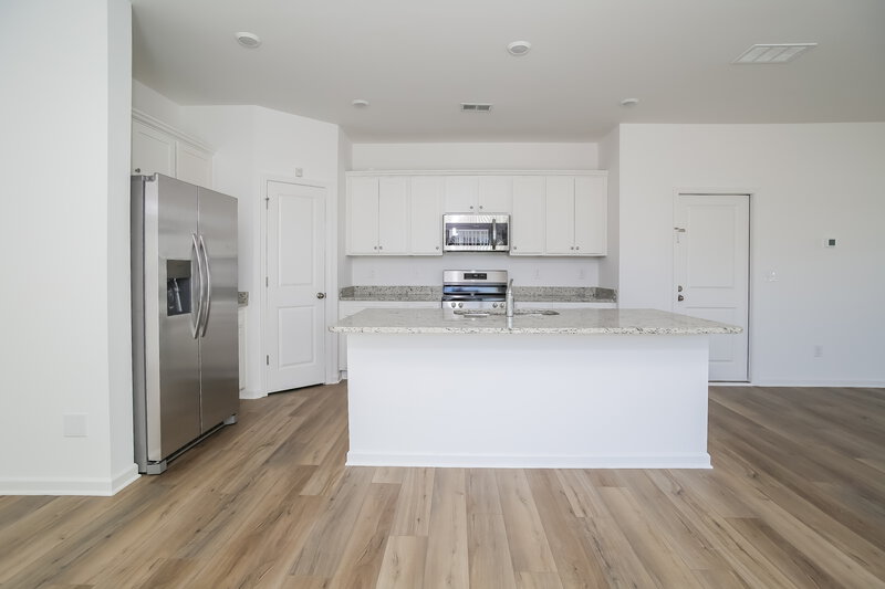 1,825/Mo, 112 Red Maple Way NW Adairsville, GA 30103 Kitchen View