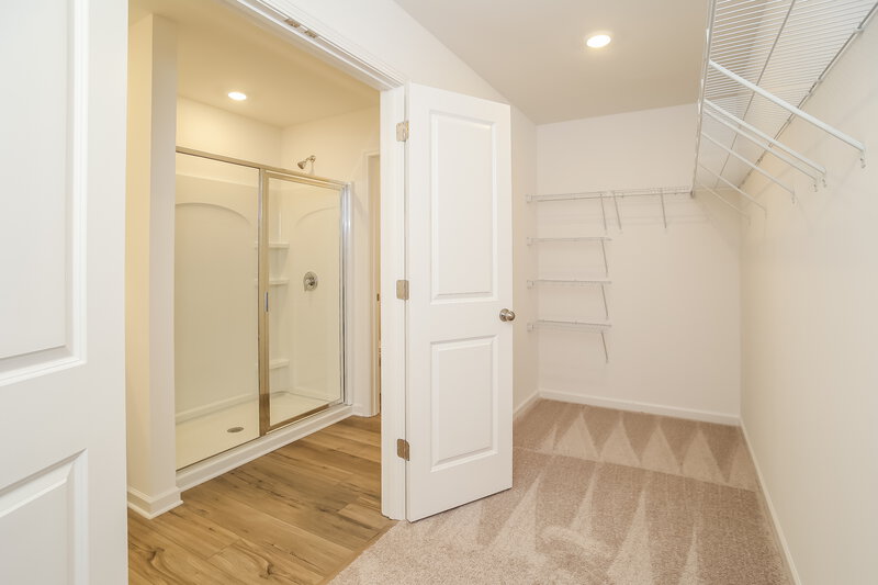 1,825/Mo, 112 Red Maple Way NW Adairsville, GA 30103 Walk In Closet View