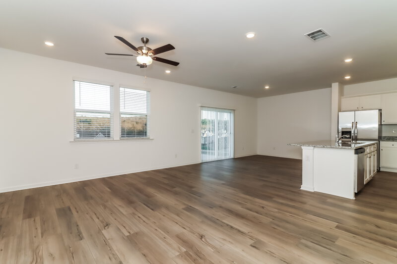 1,750/Mo, 116 Red Maple Way NW Adairsville, GA 30103 Living Room View