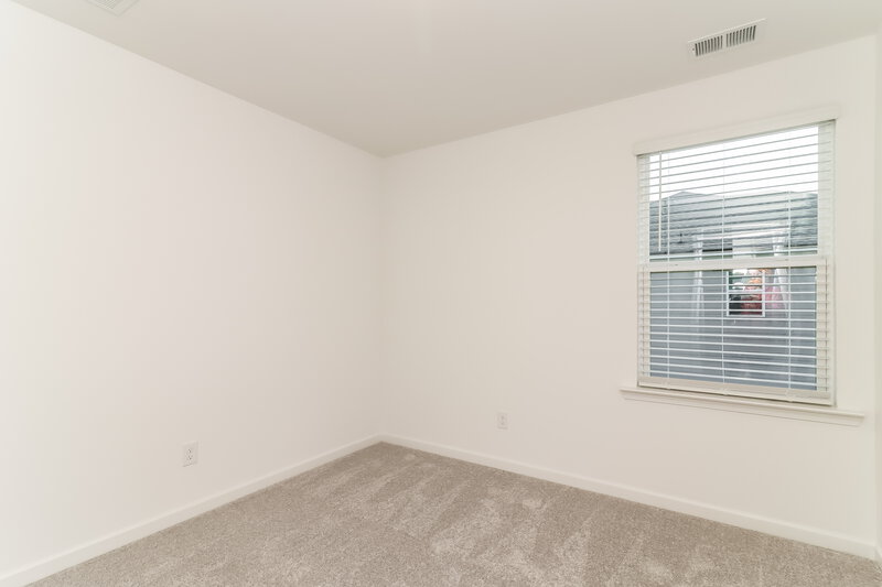 1,750/Mo, 116 Red Maple Way NW Adairsville, GA 30103 Bedroom View