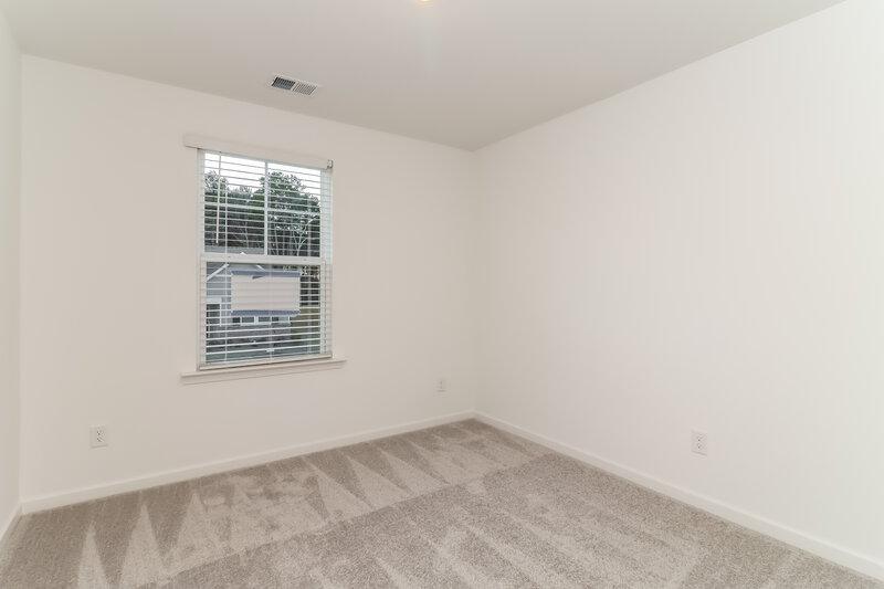 1,750/Mo, 116 Red Maple Way NW Adairsville, GA 30103 Bedroom View 2