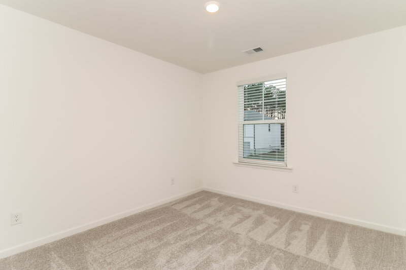 1,750/Mo, 116 Red Maple Way NW Adairsville, GA 30103 Bedroom View 3