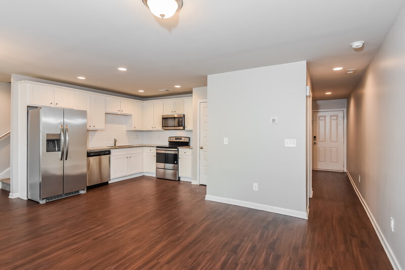 1,910/Mo, 180 Chandler Trce Covington, GA 30016 Living Room View 4