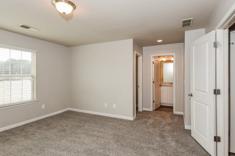1,910/Mo, 180 Chandler Trce Covington, GA 30016 Main Bedroom View