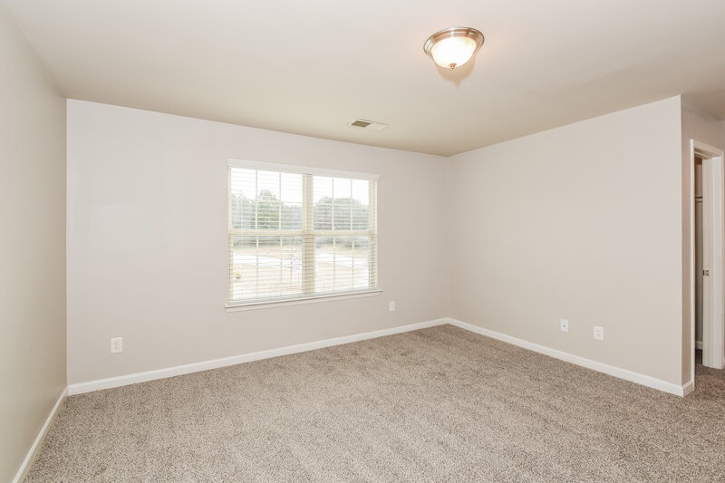 1,910/Mo, 180 Chandler Trce Covington, GA 30016 Main Bedroom View 2