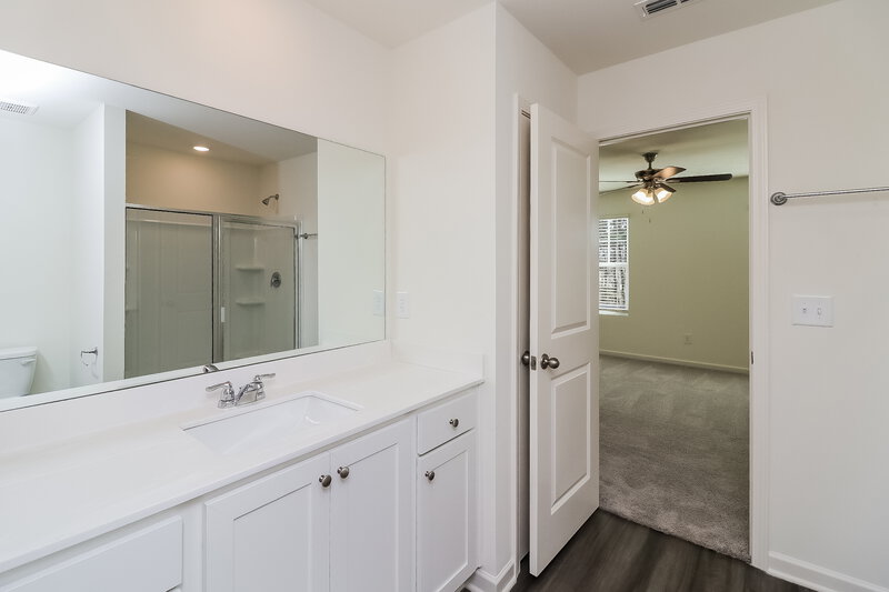 1,915/Mo, 73 Hargrave Ave Bethlehem, GA 30620 Main Bathroom View