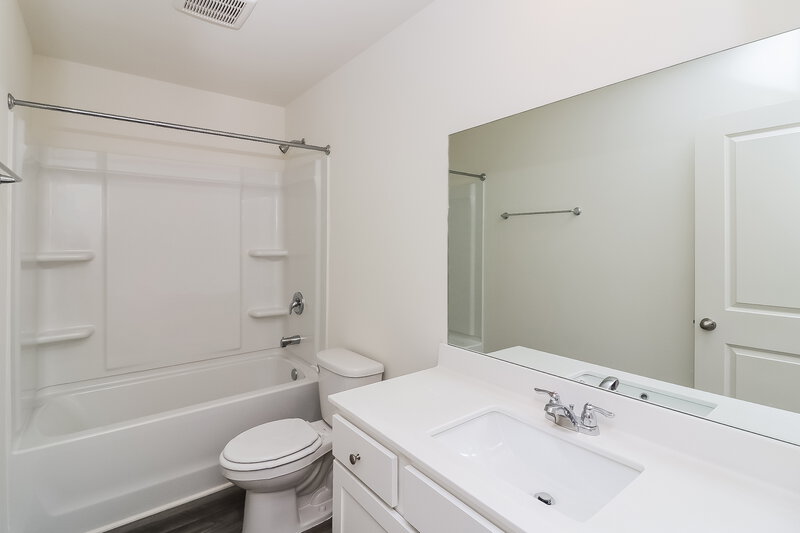 1,915/Mo, 73 Hargrave Ave Bethlehem, GA 30620 Bathroom View