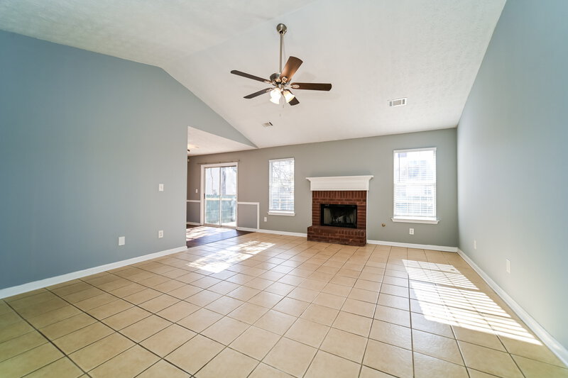1,830/Mo, 1681 Graystone Dr Hampton, GA 30228 Living Room View