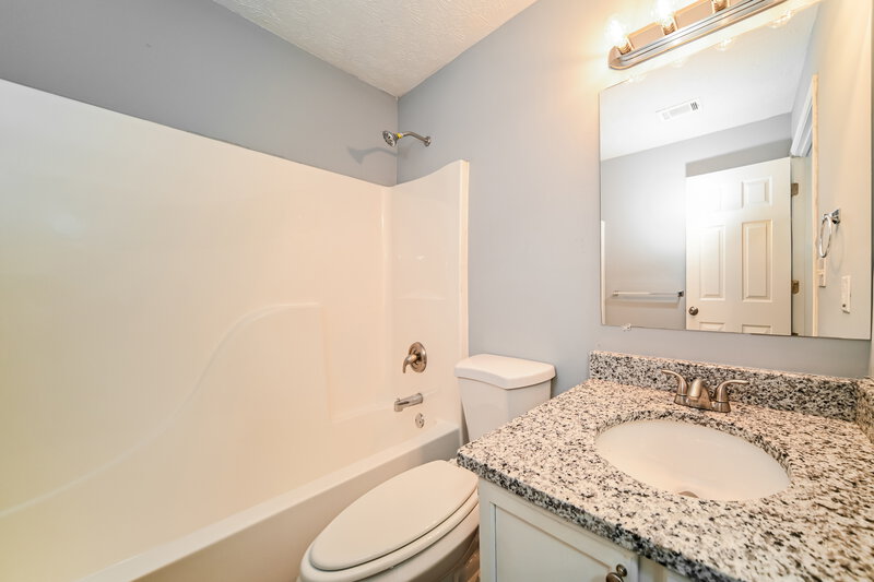 1,830/Mo, 1681 Graystone Dr Hampton, GA 30228 Bathroom View