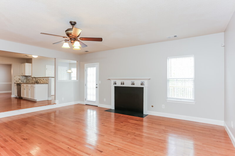 2,187/Mo, 3680 Lower Creek Dr Douglasville, GA 30135 Living Room View