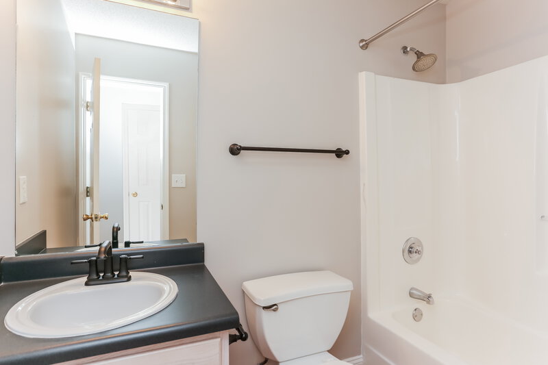 2,187/Mo, 3680 Lower Creek Dr Douglasville, GA 30135 Bathroom View