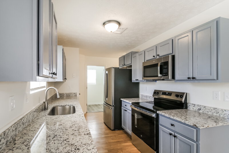 1,855/Mo, 5310 Tussahaw Xing McDonough, GA 30252 Kitchen View 2
