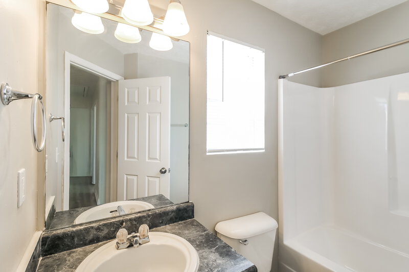 1,855/Mo, 5310 Tussahaw Xing McDonough, GA 30252 Bathroom View 2