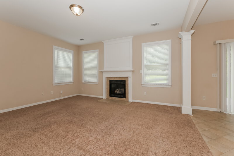 2,290/Mo, 2505 Mockingbird Ln Locust Grove, GA 30248 Living Room View