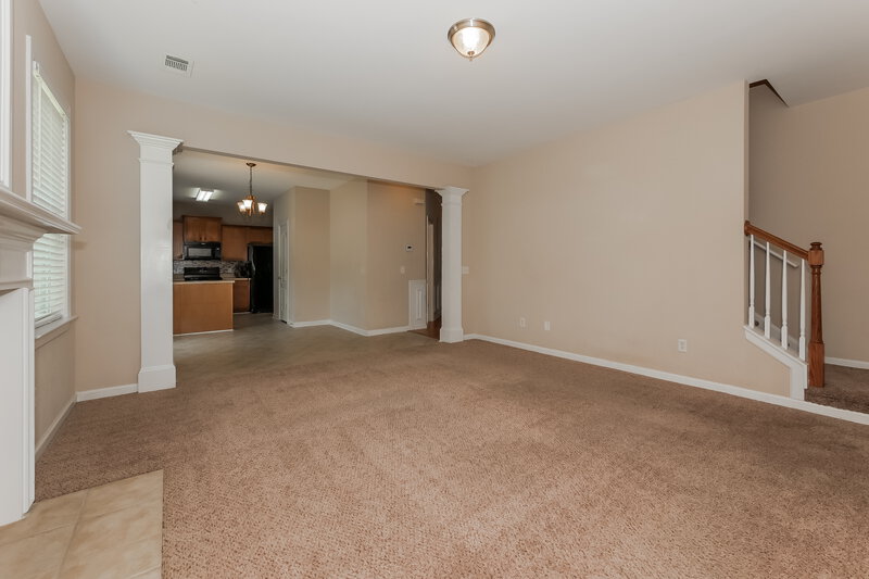 2,290/Mo, 2505 Mockingbird Ln Locust Grove, GA 30248 Living Room View 3