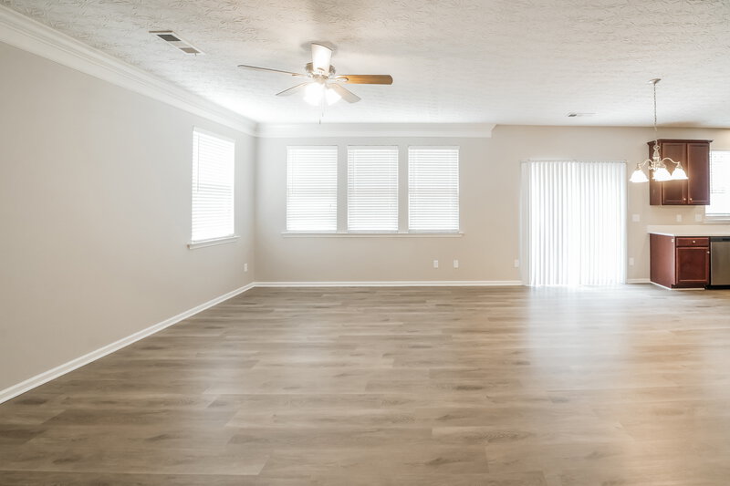 2,250/Mo, 2240 Valley Creek Dr Lithia Springs, GA 30122 Living Room View