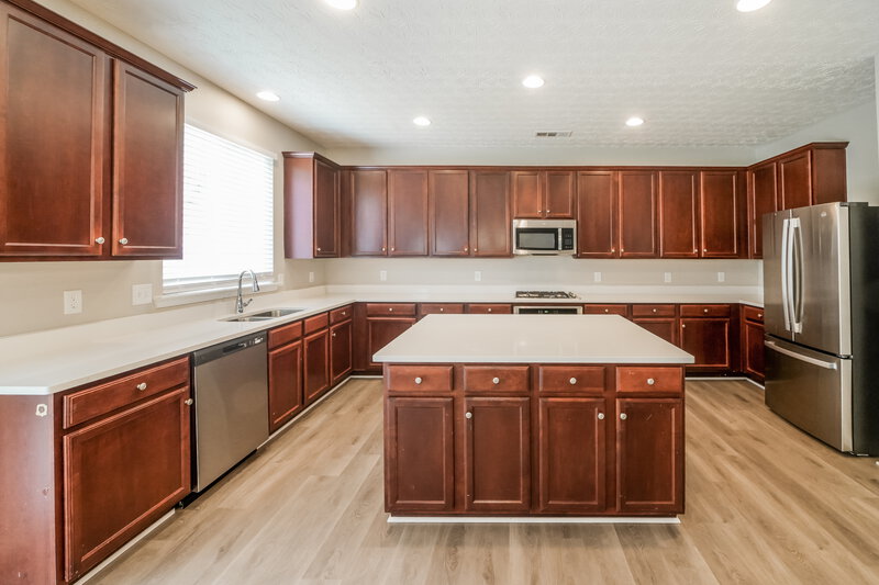 2,250/Mo, 2240 Valley Creek Dr Lithia Springs, GA 30122 Kitchen View