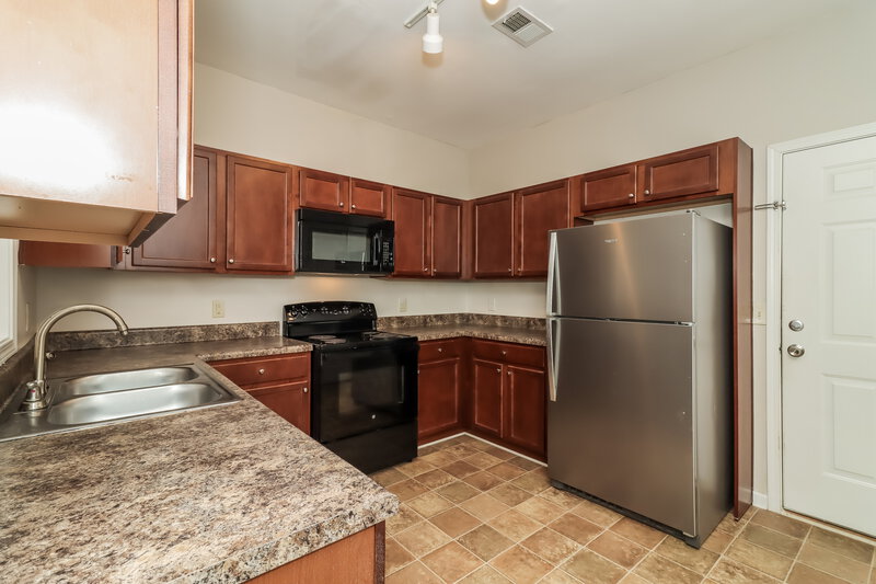 1,665/Mo, 27 Oakbrook Dr SW Cartersville, GA 30120 Kitchen View 3