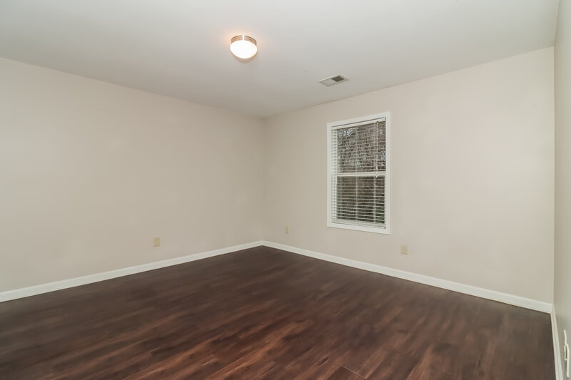 1,665/Mo, 27 Oakbrook Dr SW Cartersville, GA 30120 Bedroom View