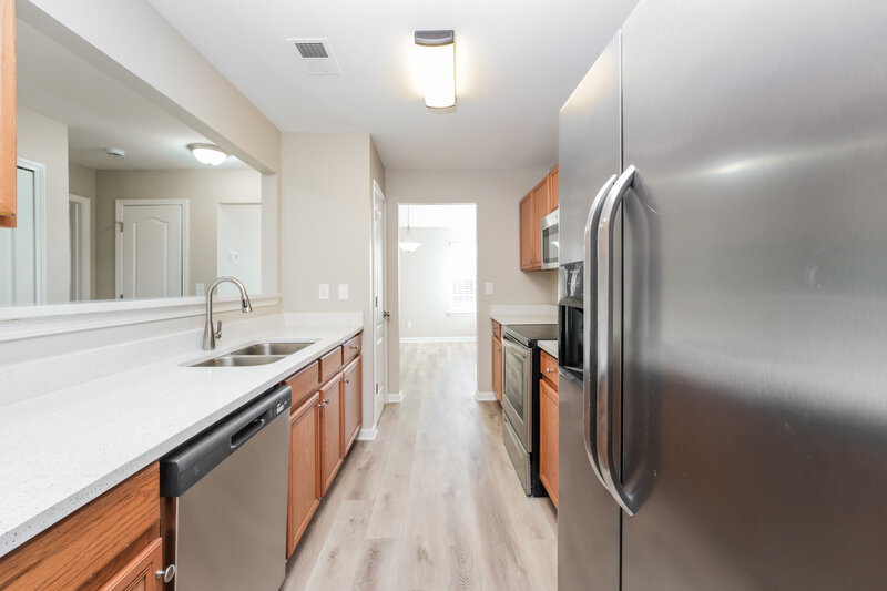 2,520/Mo, 210 Lakeview Trl Covington, GA 30016 Kitchen View