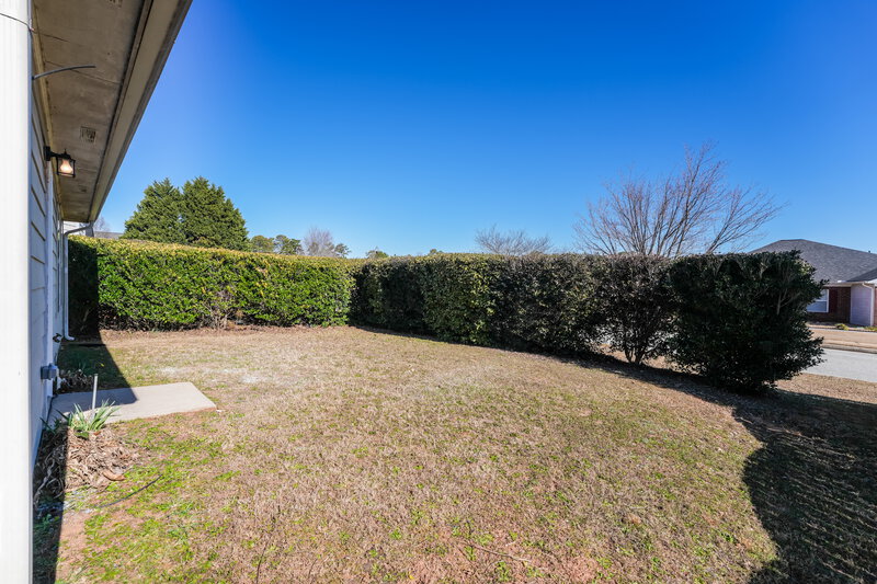 2,520/Mo, 210 Lakeview Trl Covington, GA 30016 Exterior View