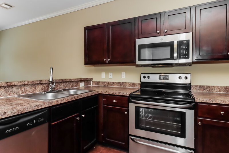 2,020/Mo, 71 Hamilton Blvd NW Cartersville, GA 30120 Kitchen View 2