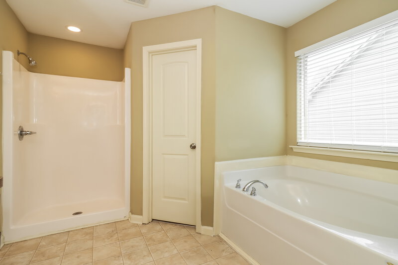 2,020/Mo, 71 Hamilton Blvd NW Cartersville, GA 30120 Bathroom View