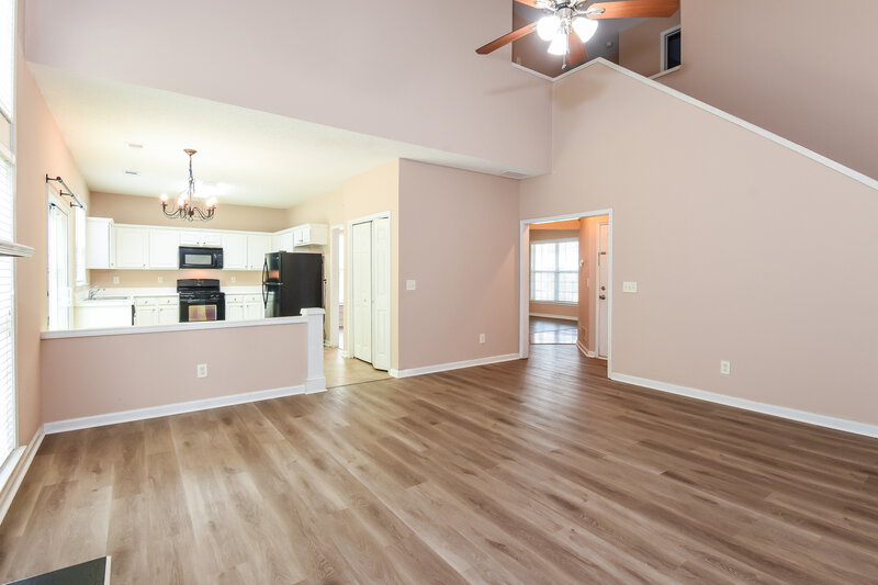 2,045/Mo, 210 Ashland Dr Woodstock, GA 30189 Family Room View