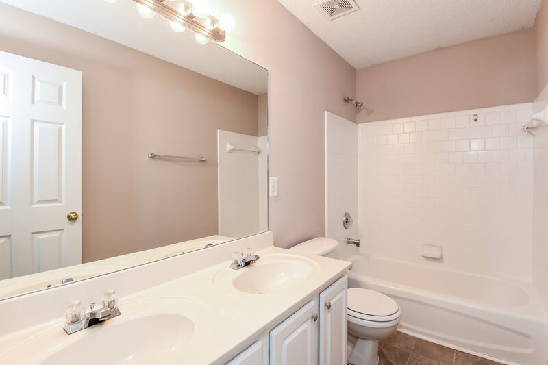 2,045/Mo, 210 Ashland Dr Woodstock, GA 30189 Main Bathroom View 2
