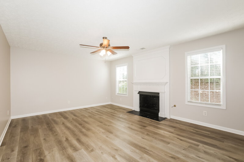 2,585/Mo, 1163 Folkstone Dr McDonough, GA 30253 Living Room View