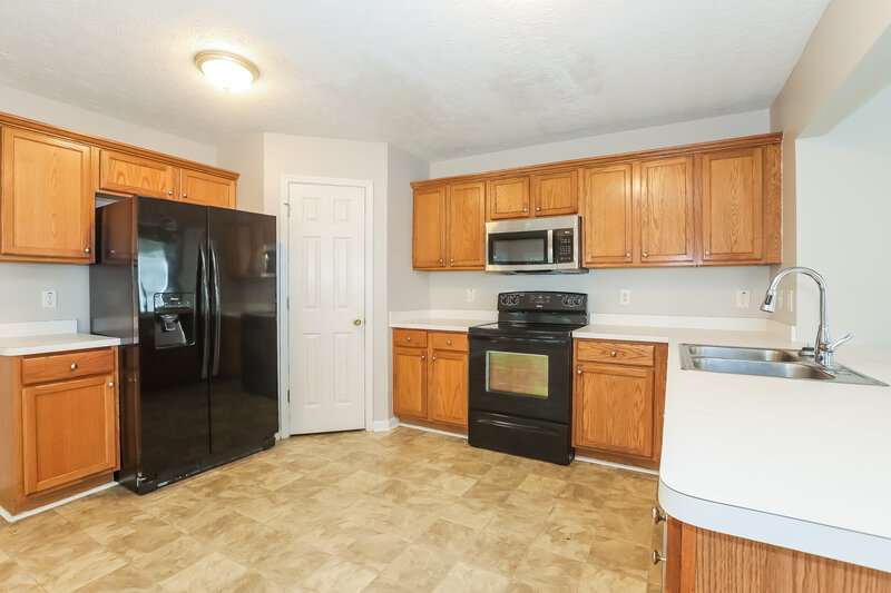 2,585/Mo, 1163 Folkstone Dr McDonough, GA 30253 Kitchen View 2