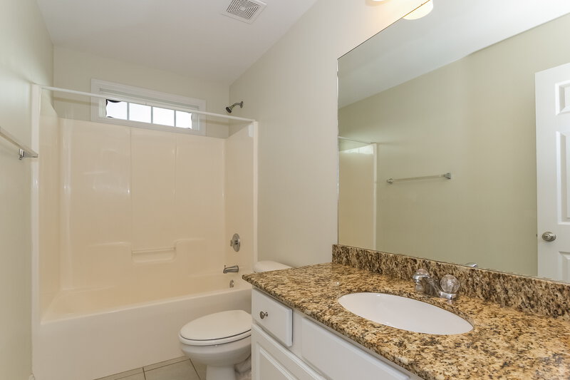 2,405/Mo, 122 The Boulevard Newnan, GA 30263 Master Bathroom View 2