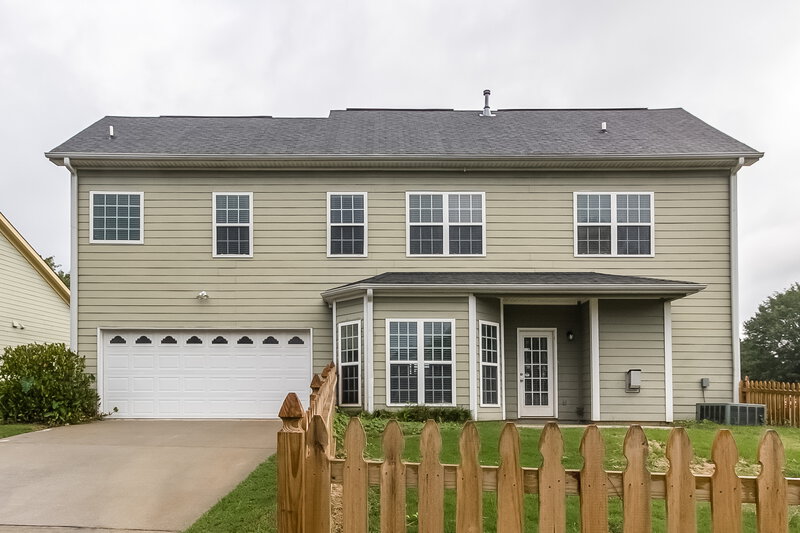 2,405/Mo, 122 The Boulevard Newnan, GA 30263 Rear View