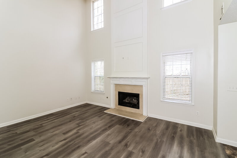 2,230/Mo, 3153 Silverchase Cir SW Marietta, GA 30008 Living Room View