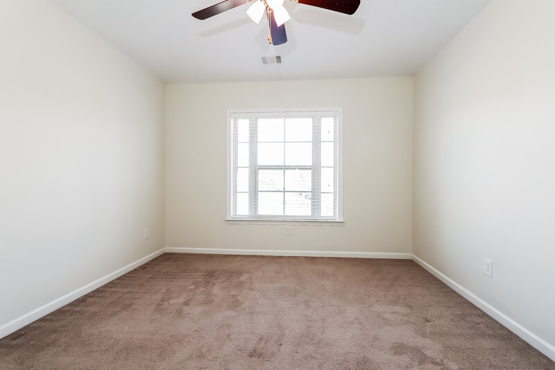 2,450/Mo, 1365 Little Hampton Dr Lawrenceville, GA 30045 Bedroom View 2