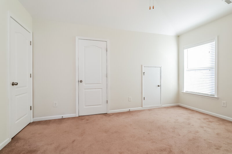 2,450/Mo, 1365 Little Hampton Dr Lawrenceville, GA 30045 Bedroom View 3