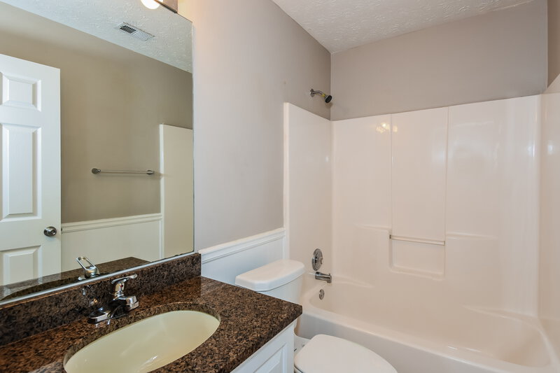 1,995/Mo, 1117 Eastmill Cv Dacula, GA 30019 Bathroom View