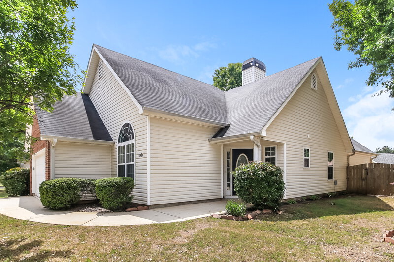 2,035/Mo, 40 Belltree Cir Newnan, GA 30265 Front View