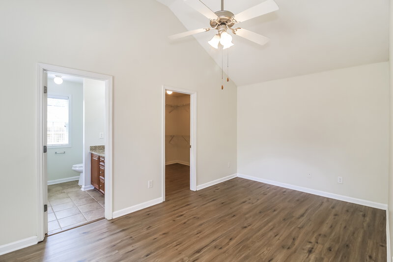 2,035/Mo, 40 Belltree Cir Newnan, GA 30265 Main Bedroom View 2