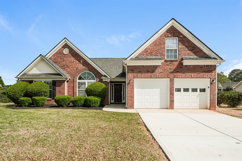 2,145/Mo, 120 Champion Ln Covington, GA 30016 External View