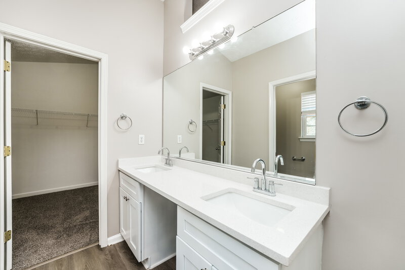 2,145/Mo, 120 Champion Ln Covington, GA 30016 Main Bathroom View 2